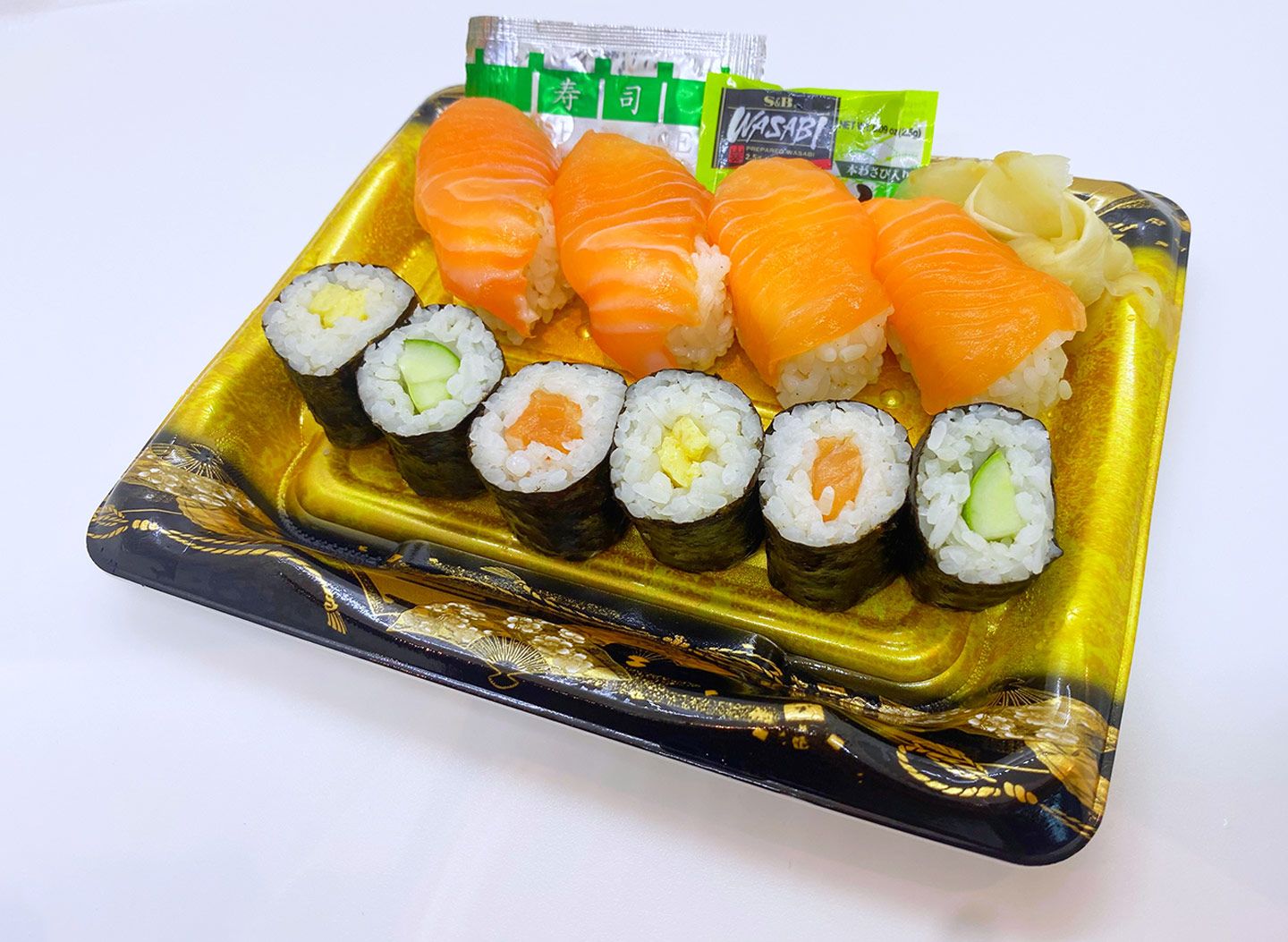 Maymun seks qiz SHda eshakdagi it uslubi